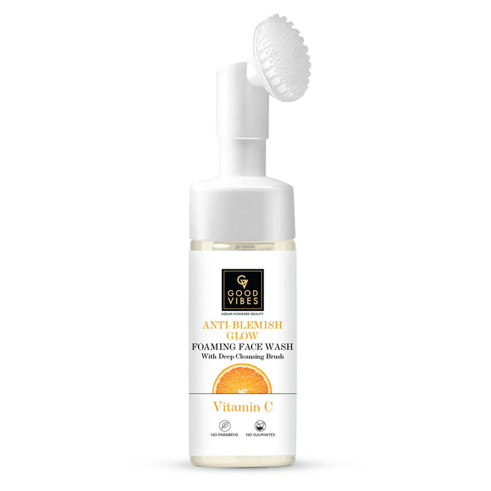 Good Vibes Vitamin C Glow Foaming Face Wash With Deep Cleansing Brush (150ml) - Clearance